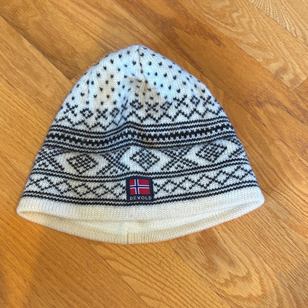 Nordic Pattern Kids Beanie - White and Black